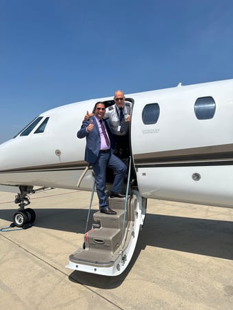 Images Level Up Limo - Chicago Luxury Limos and Chauffeur Service