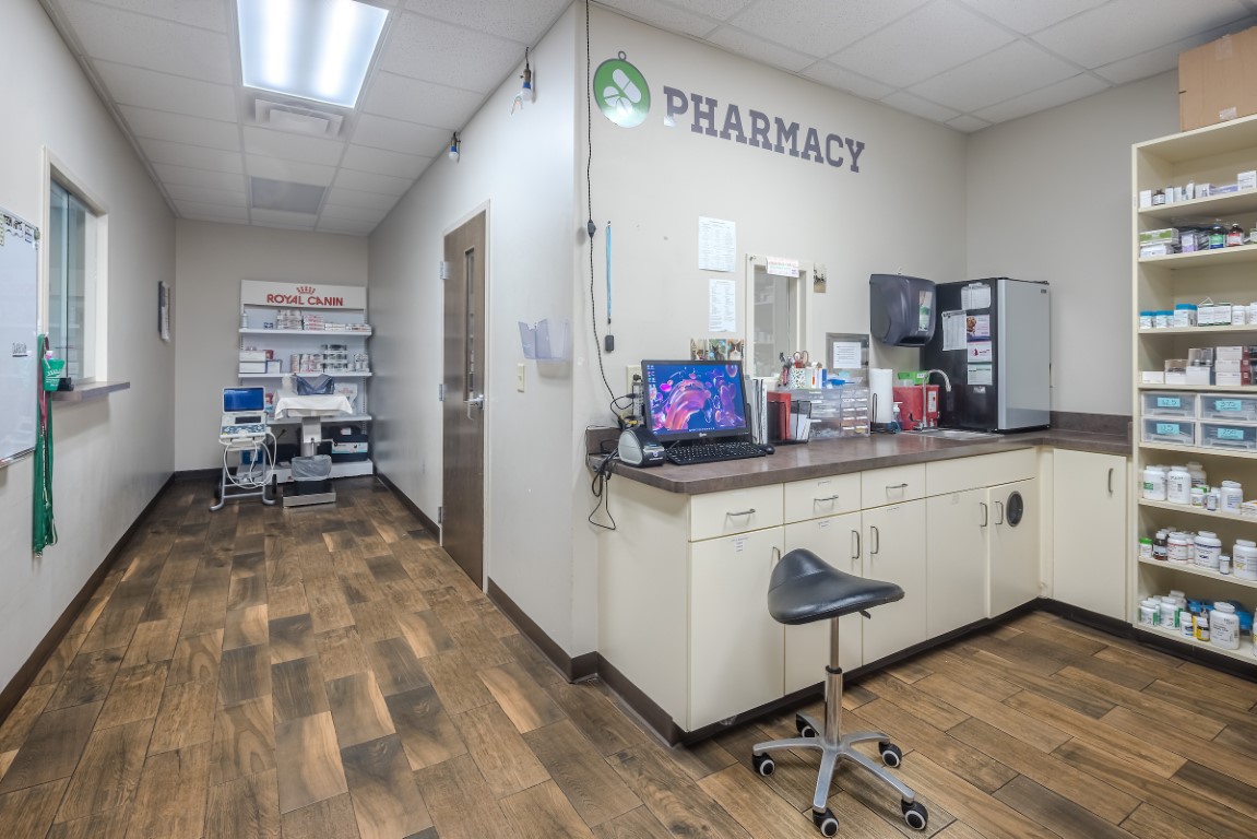 Hill Top Animal Hospital Image