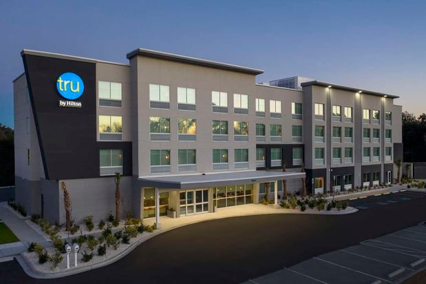 Images Tru by Hilton Beaufort
