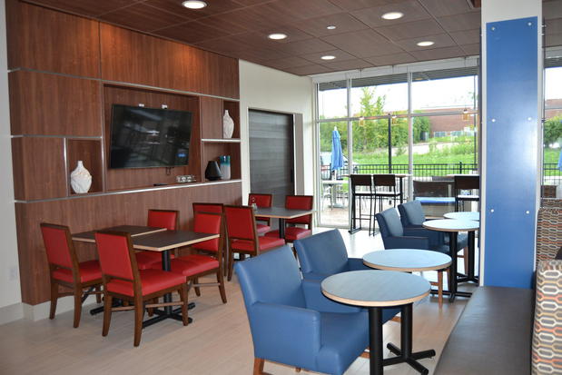 Images Holiday Inn Express & Suites Goodlettsville N - Nashville by IHG