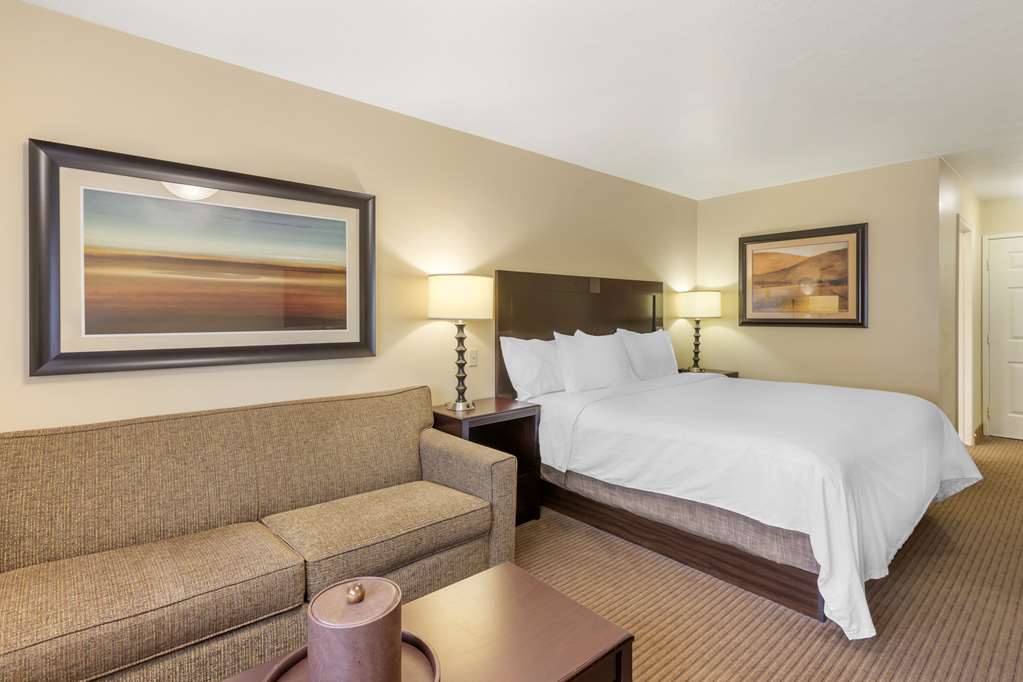 Best Western Plus CottonTree Inn