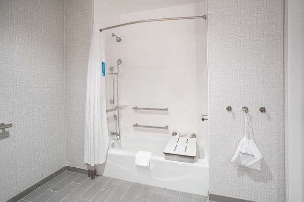 Images Hampton Inn & Suites Watsonville