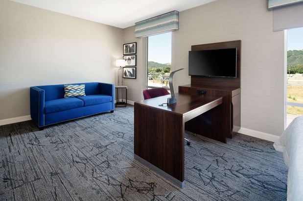 Images Hampton Inn & Suites Gilroy