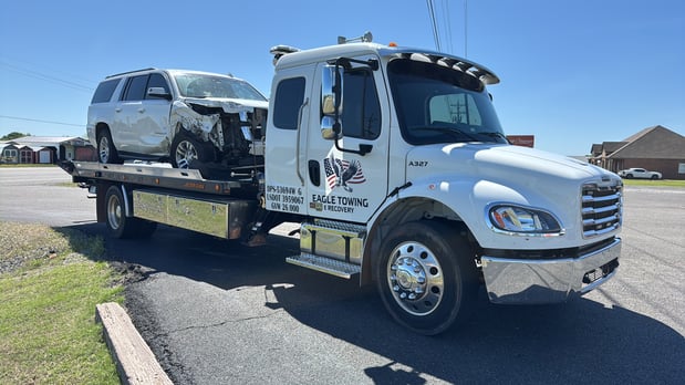 Images Eagle Towing & Recovery