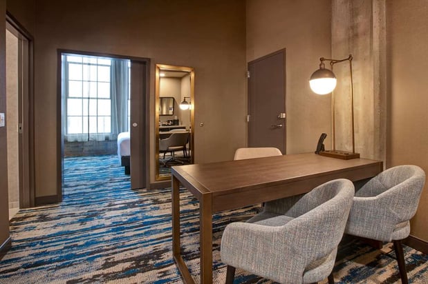 Images Embassy Suites by Hilton Rockford Riverfront