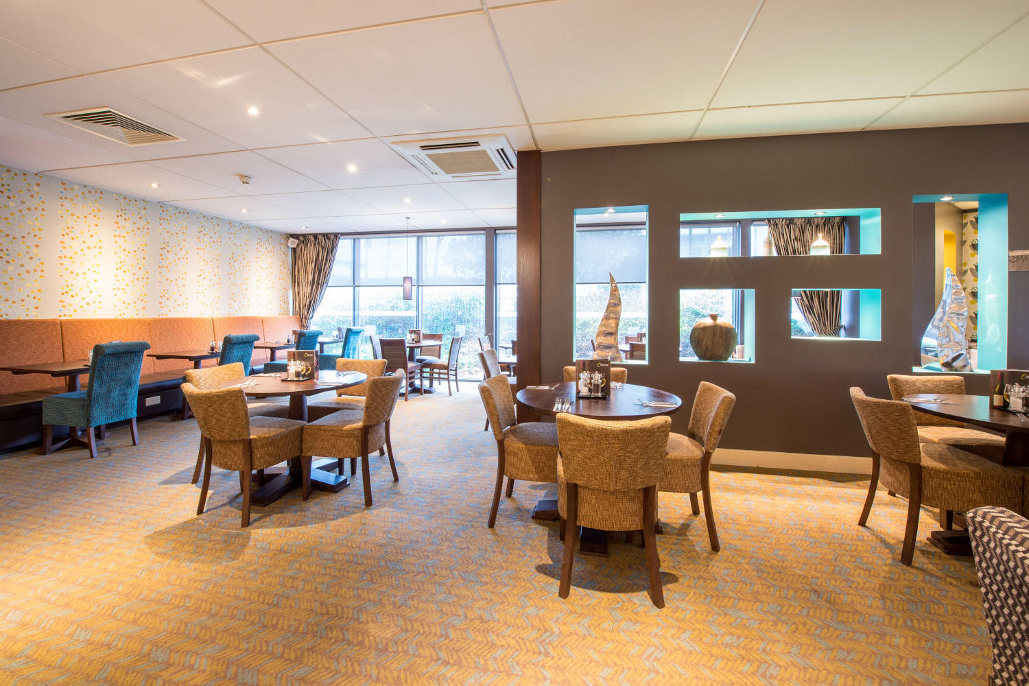 Thyme restaurant interior Premier Inn Portsmouth (Port Solent) hotel Portsmouth 03333 218334
