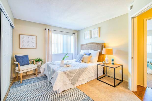 Images Tuscany Hills Apartments