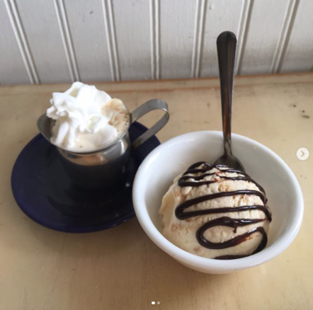 Images Rhea's Ice Cream