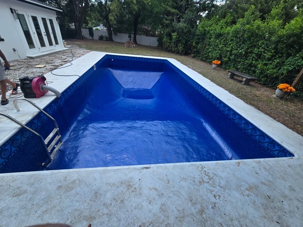 Images Paradise Palm Pools Inc