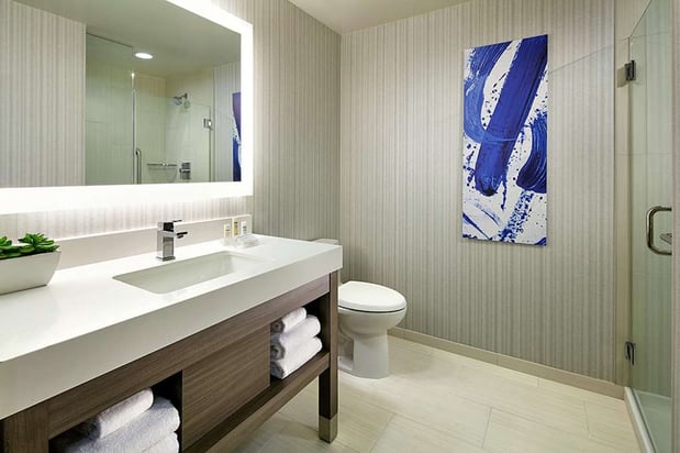 Images Hilton Garden Inn San Diego Downtown/Bayside