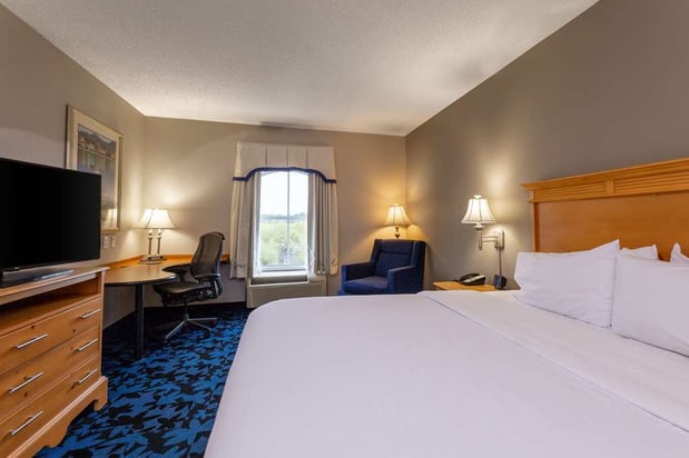 Images Hampton Inn & Suites Jacksonville Deerwood Park