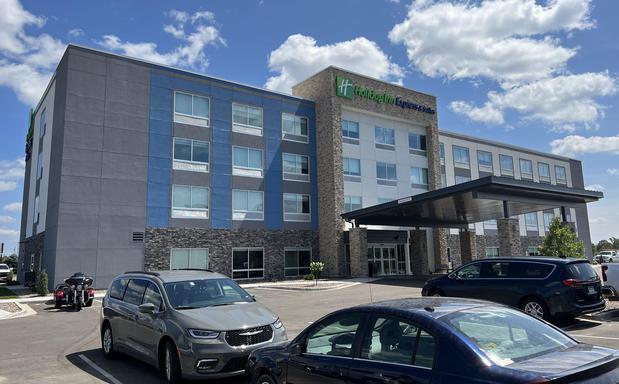 Images Holiday Inn Express & Suites Tomah, an IHG Hotel