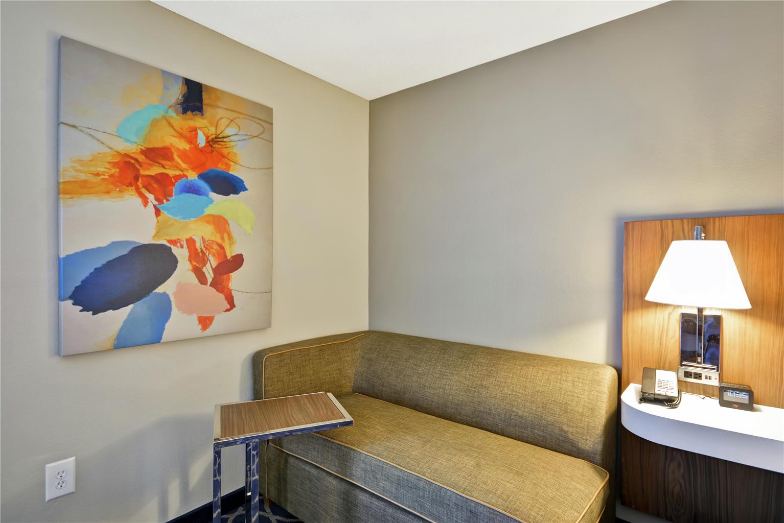 Guest room