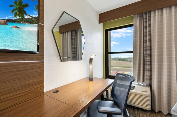 Images Holiday Inn Express Harlingen by IHG