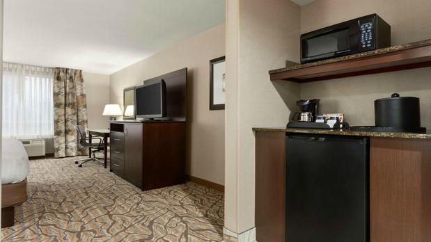 Images Holiday Inn & Suites Williamsburg-Historic Gateway by IHG