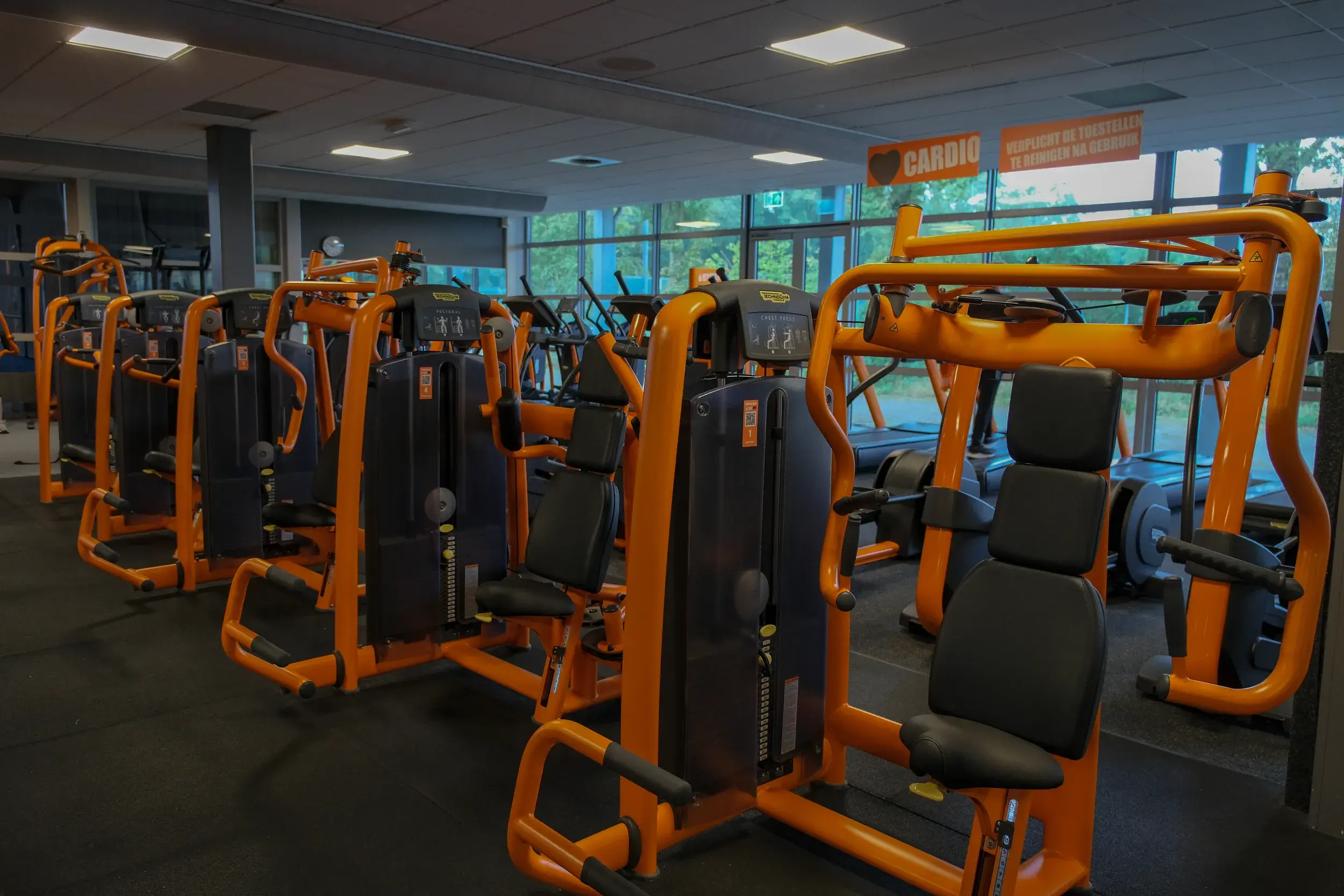 Foto's Basic-Fit 24/7