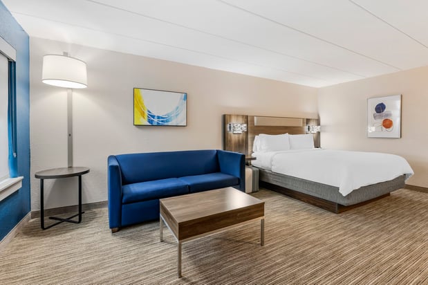 Images Holiday Inn Express Chicago-Downers Grove by IHG
