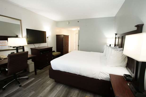 Images Best Western Paramus Hotel & Suites