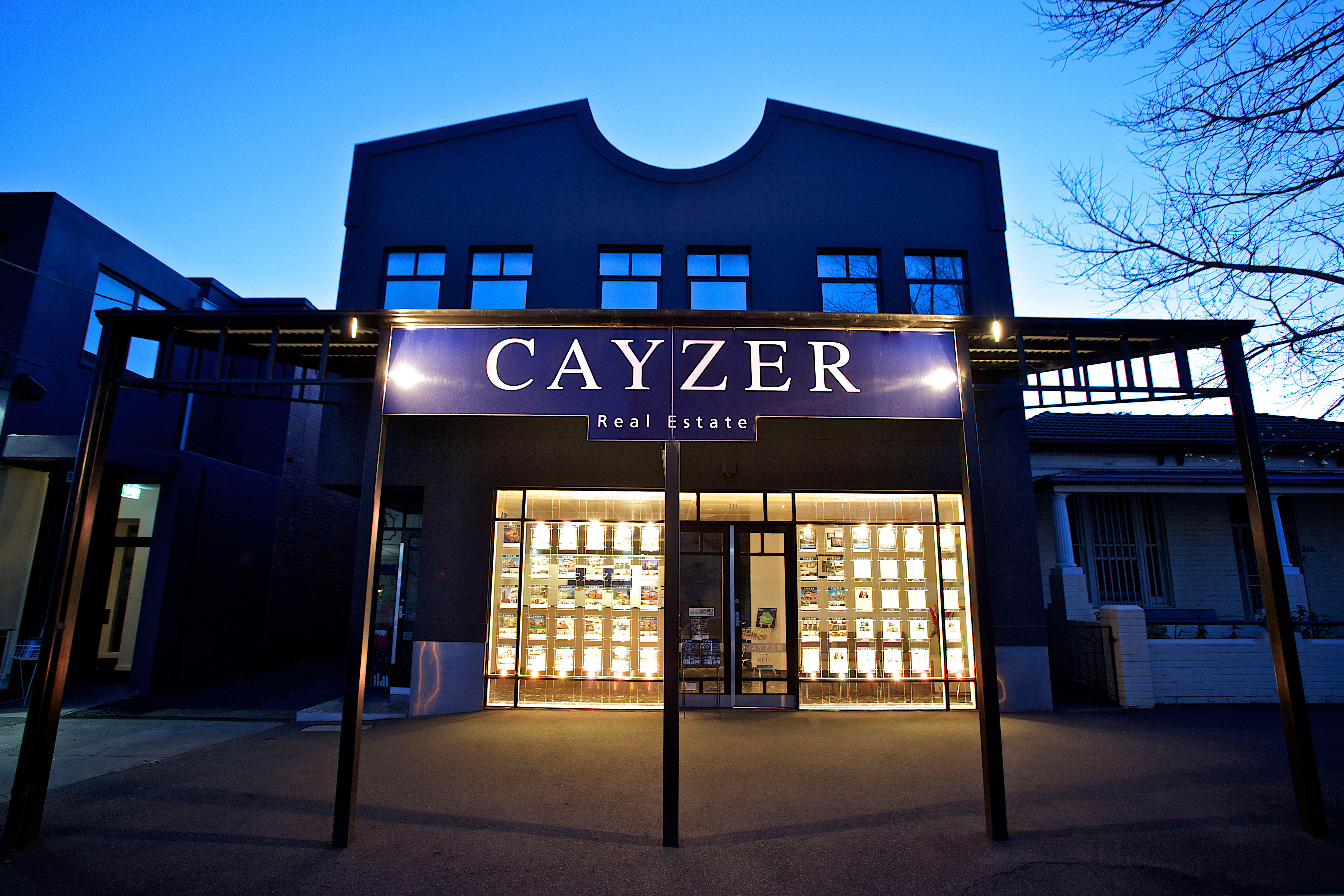 Cayzer Real Estate Port Melbourne (03) 9646 0812