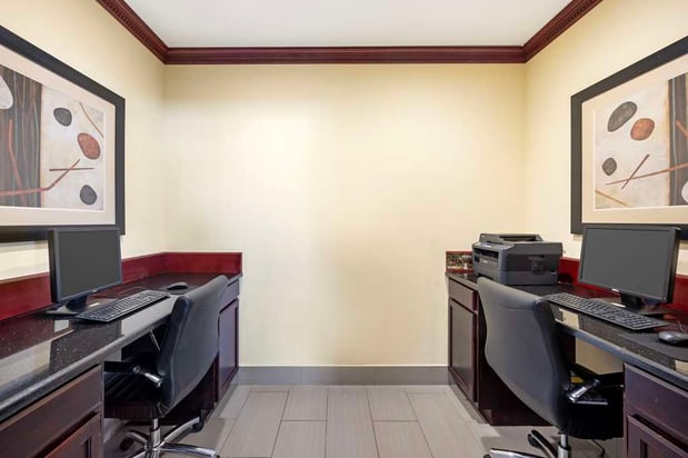 Images Best Western Plus Pratt