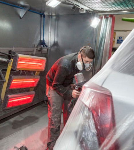 Vehicle Spray Painting