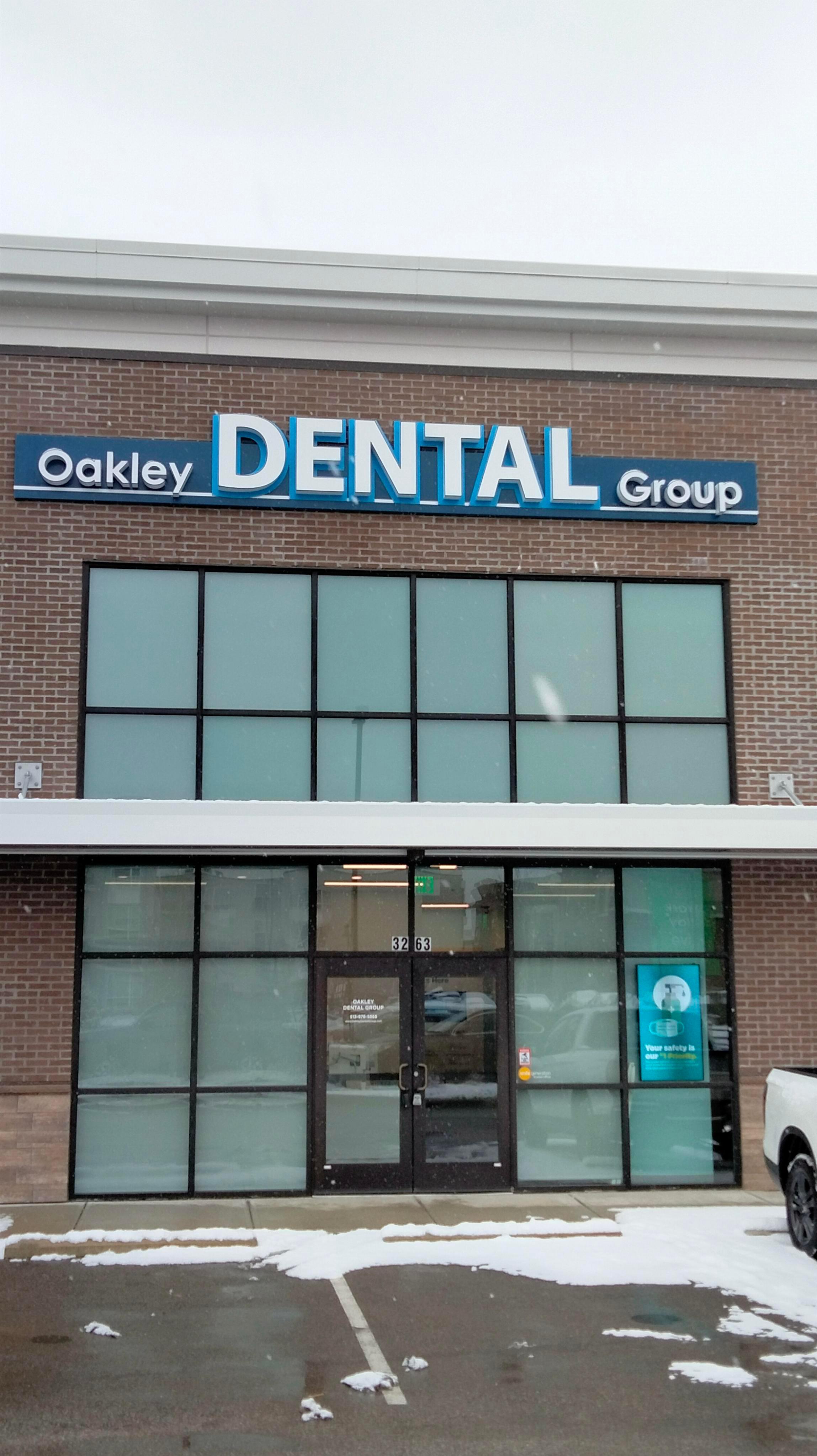 Top 30+ imagen oakley dental group
