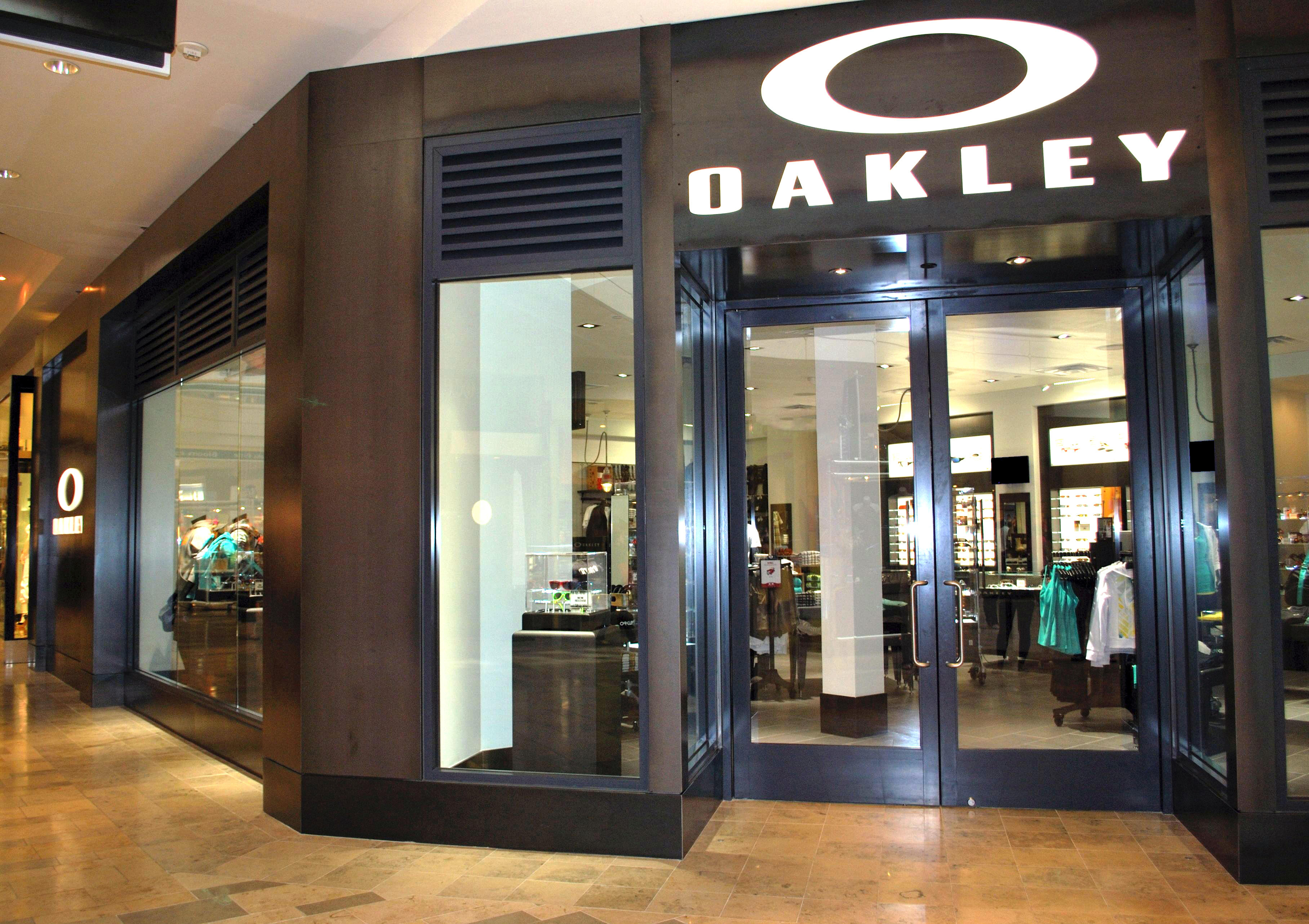 Oakley Store - 3200 Las Vegas Blvd S, Las Vegas, NV | n49.com