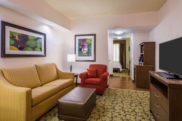 Images Hilton Garden Inn Wayne