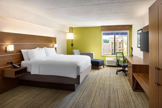 Images Holiday Inn Express & Suites Atlanta - Tucker Northlake by IHG
