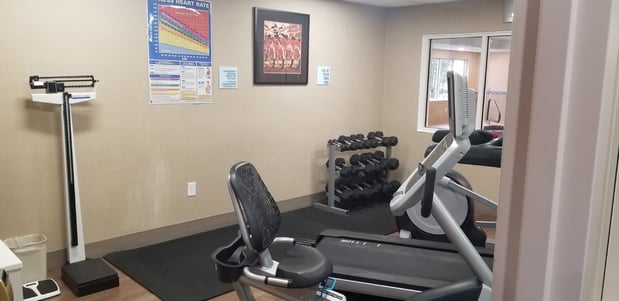 Images Holiday Inn Express & Suites Hampton South-Seabrook by IHG