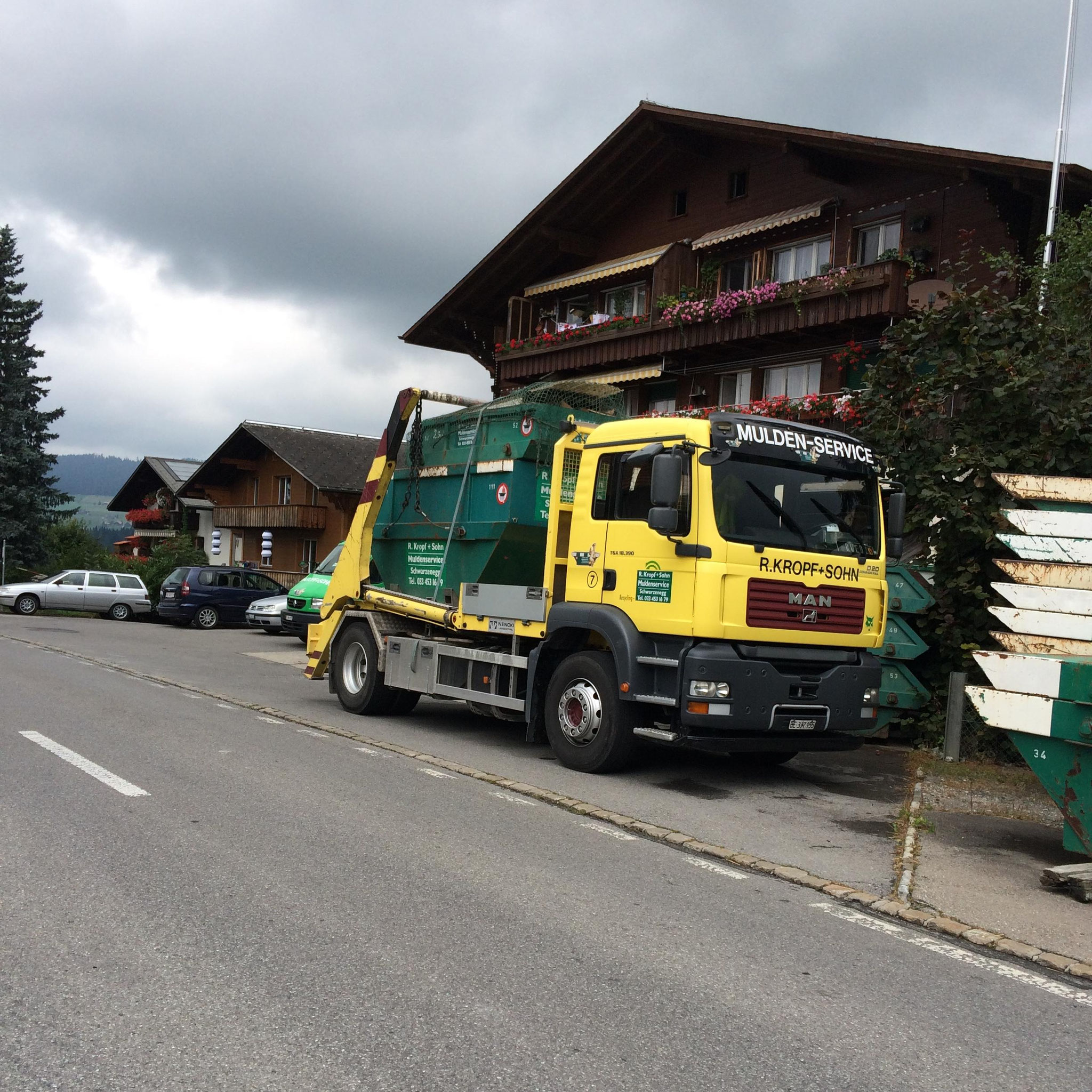 Bilder R. Kropf + Sohn Transporte und Muldenservice