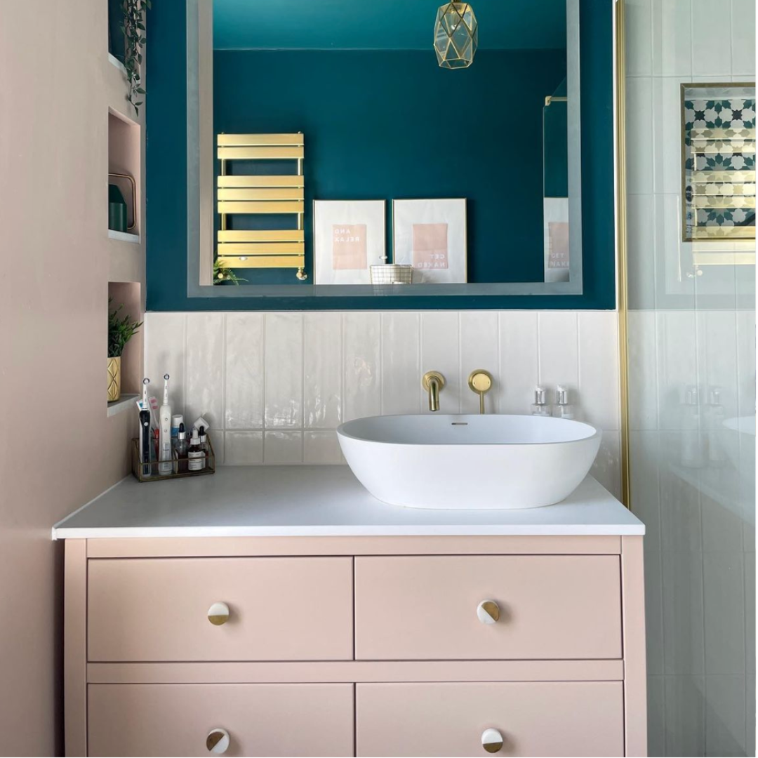 Images Harvey George - Harrogate Bathroom Showroom