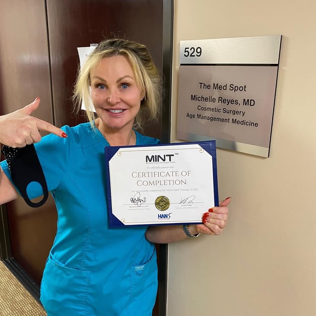 Images Launa Stone, R.N.