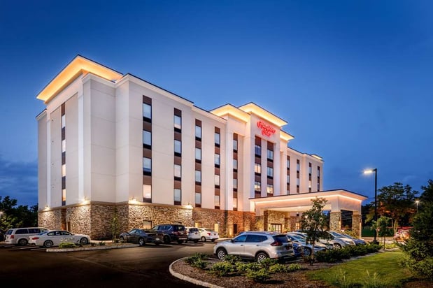 Images Hampton Inn Paramus