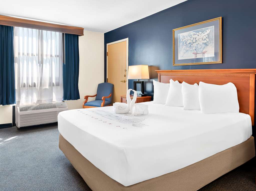 ADA Queen Room 2