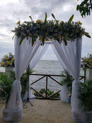 Sky Beach Bar & Seafood Grill