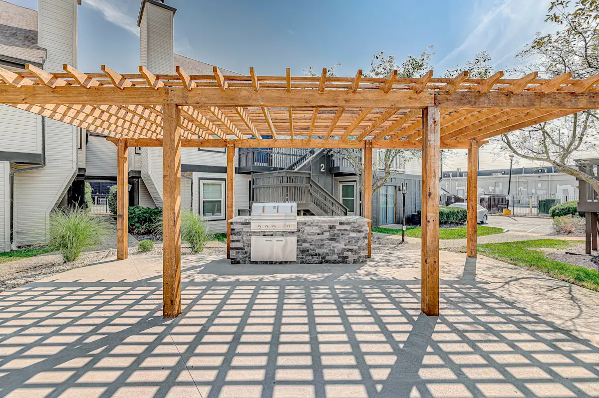 Exterior view side of BBQ area at Avia Lofts at Founders Road in Indianapolis, IN