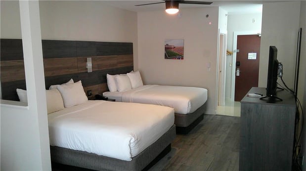Images HOM Hotel Gainesville, SureStay Collection by Best Western