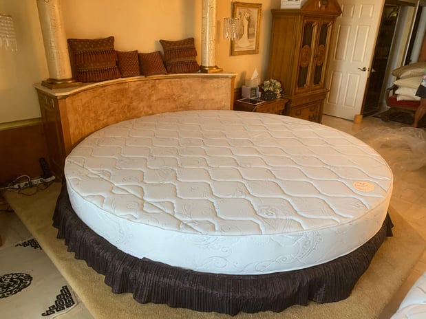 Images Zeno Mattress and Marine Bedding