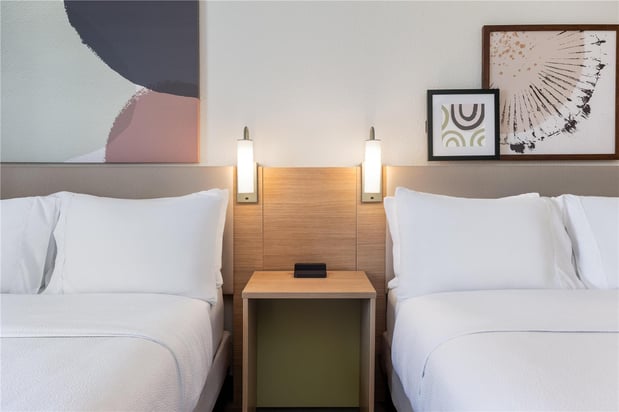 Images Spark by Hilton Indianapolis Northeast Fishers