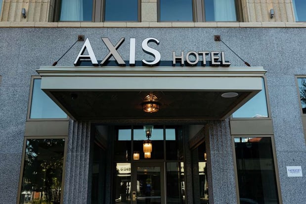 Images The Axis Moline Hotel, Tapestry Collection by Hilton