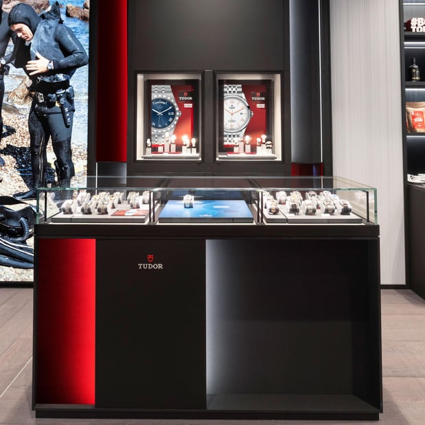 Images TUDOR Boutique Kalakaua Avenue