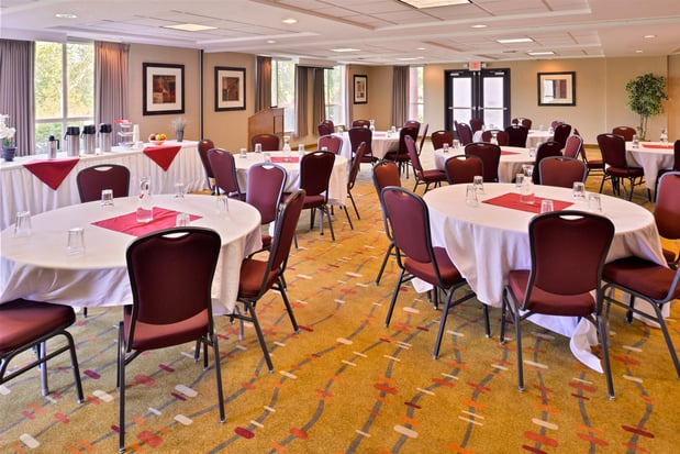 Images Holiday Inn Express & Suites Albany by IHG