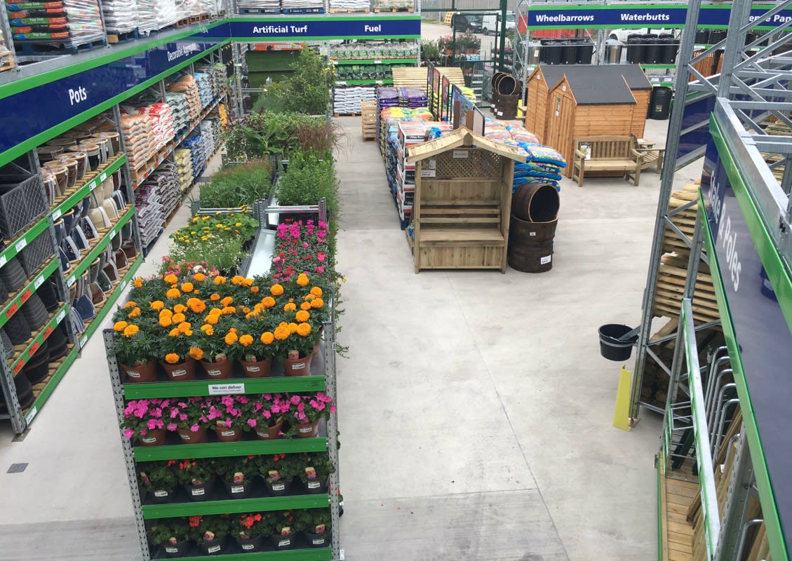 Images B&M Store with Garden Centre