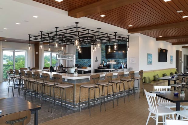 Images Hampton Inn & Suites Manistee Waterfront