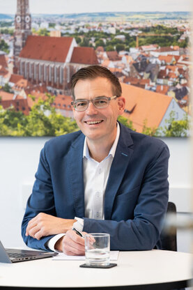 Tobias Birx GmbH & Co. KG - Finanzberater Landshut - Weil's um Ihr Geld geht, Bernsteinstr. 19 B in Altdorf