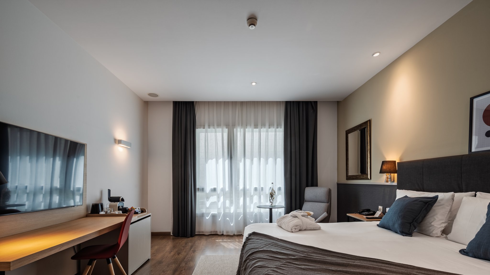 Images Crowne Plaza Madrid Airport by IHG