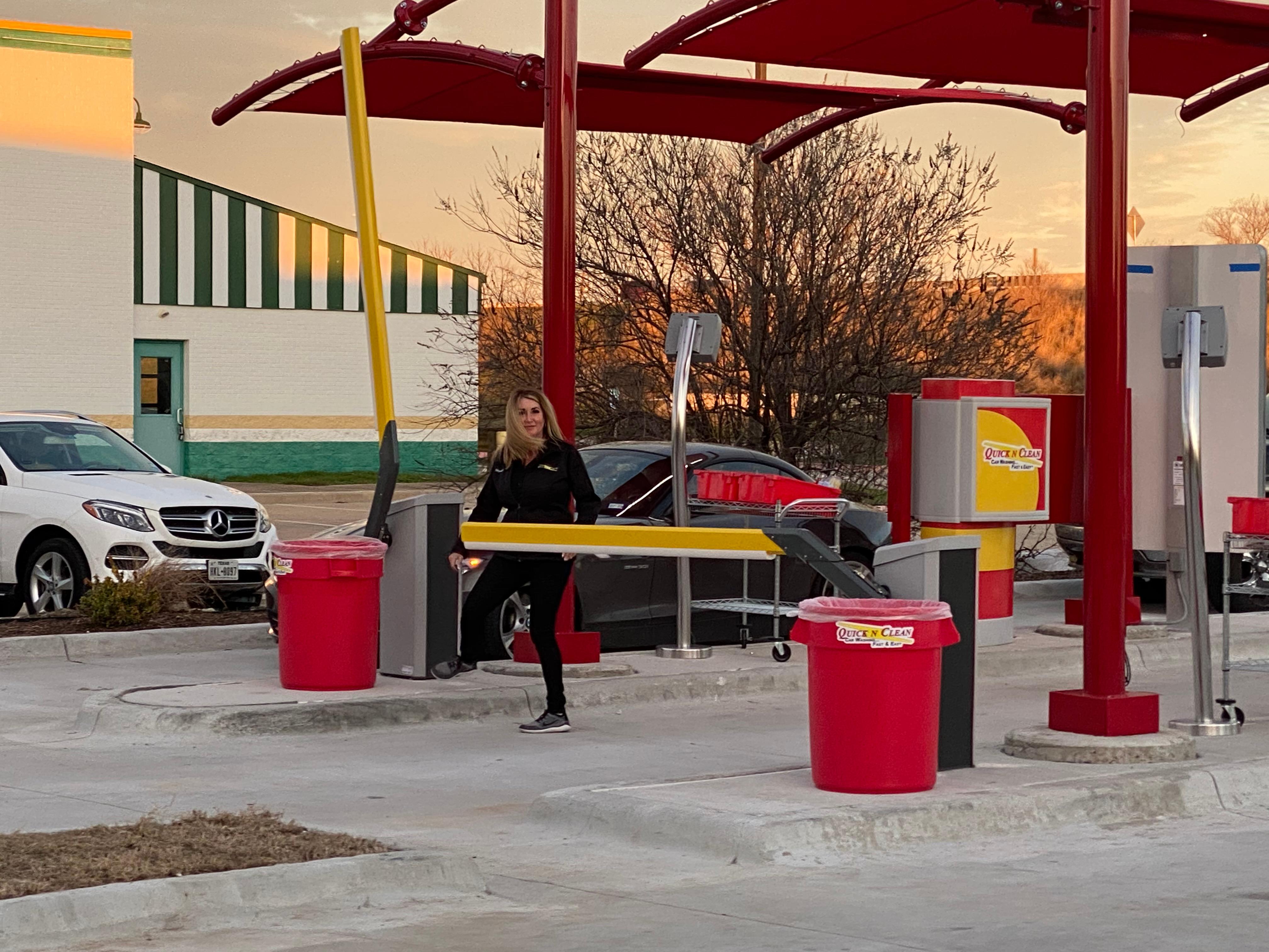 Quick N Clean Car Wash Photo