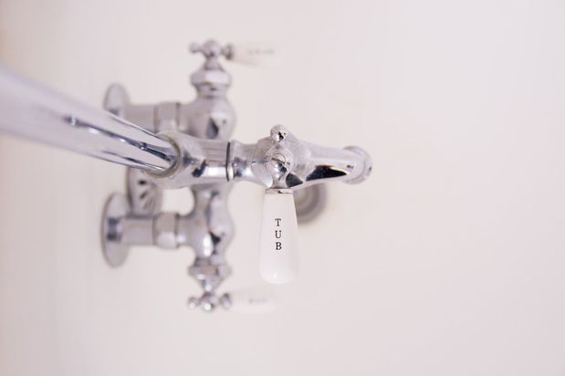 Images AAA Pinpoint Leak Detection