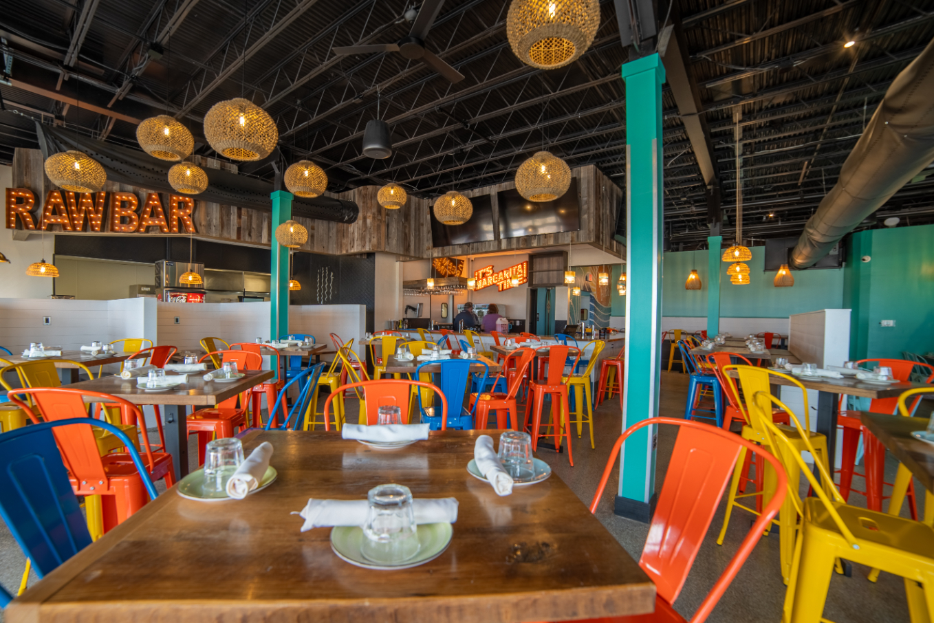 The Dunes Rehoboth Beach offers a relaxed, convenient stay near the Delaware beaches, with easy access to Rehoboth Beach, Dewey Beach, the boardwalk, restaurants, shopping, and coastal attractions.